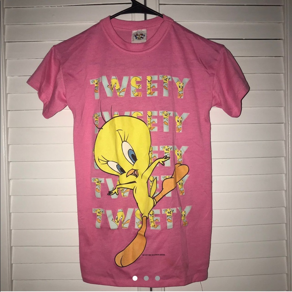 vintage looney tunes tweety bird women’s shirt